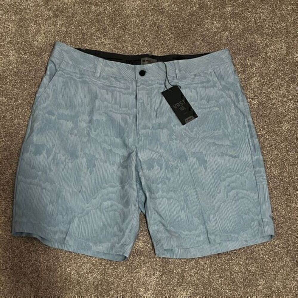 Men’s VRST Desert Lines Flat Front Golf Shorts Size 40